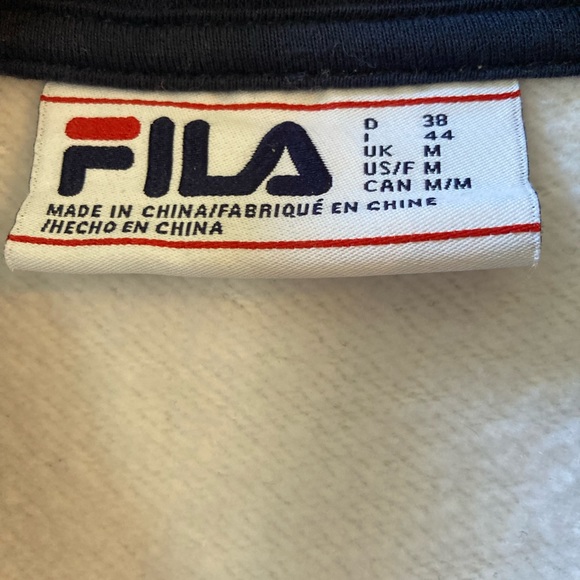 Cute Fila quarter zip sweatshirt with Navy neck lining. Size M. Great condition - Picture 3 of 3